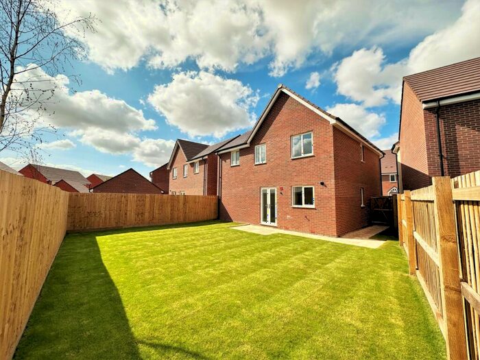 3 Bedroom Detached House To Rent In Flowe Drive, Wantage, Oxfordshire, OX12