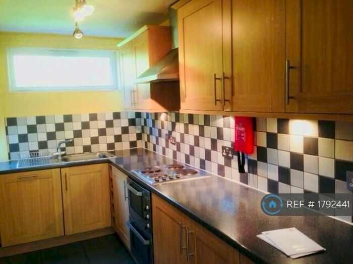 4 Bedroom Terraced House To Rent In Hanmer Walk, London, N7