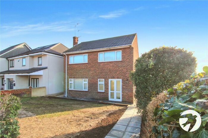 4 Bedroom Detached House To Rent In Tennyson Walk, Northfleet, Gravesend, Kent, DA11