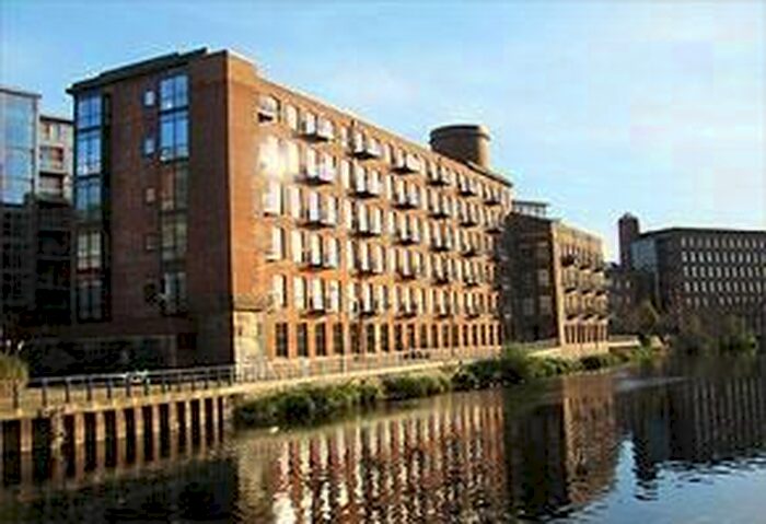 2 Bedroom Flat To Rent In Roberts Wharf, Neptune Street, Leeds, LS9