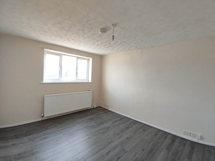 2 Bedroom Flat To Rent In Shaftesbury Street, Stockton, TS18