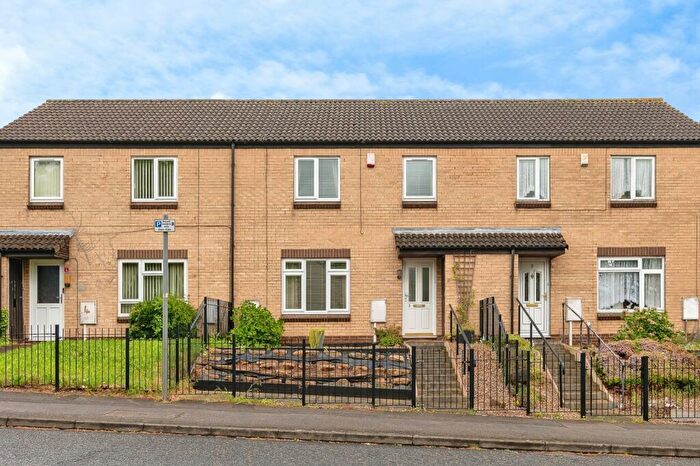 3 Bedroom Terraced House For Sale In Beacon Hill Rise, Nottingham, Nottinghamshire, NG3