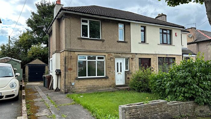 3 Bedroom Semi-Detached House To Rent In Cyprus Avenue, Idle, Bradford, BD10