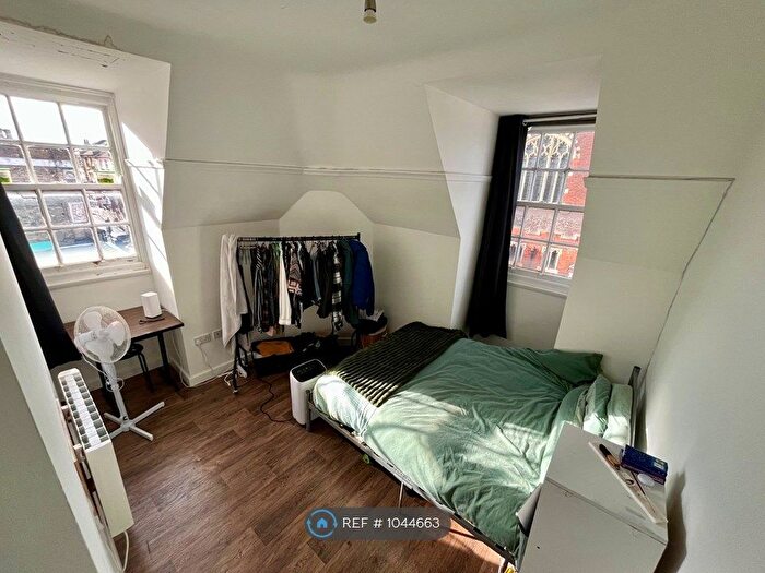 Studio To Rent In London, London, N15