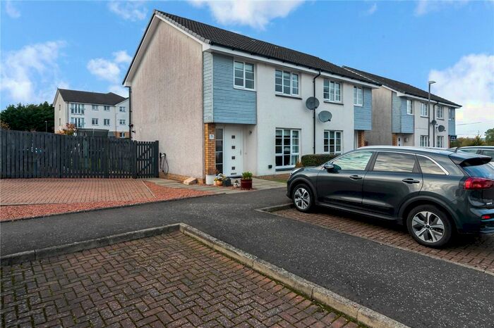 3 Bedroom Semi-Detached House For Sale In Cochran Avenue, Neilston, Glasgow, G78