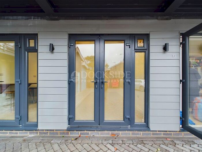 Property To Rent In Grove Road, Strood, Rochester, ME2