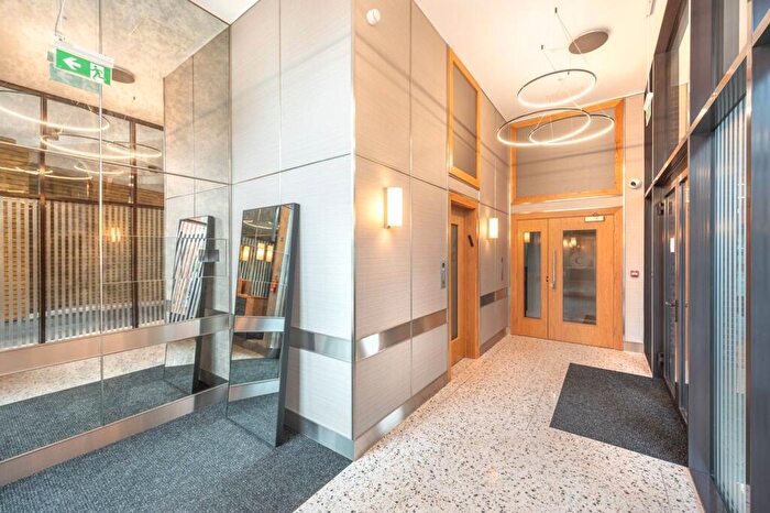 2 Bedroom Flat For Sale In Finchley Road, Golders Green, NW11