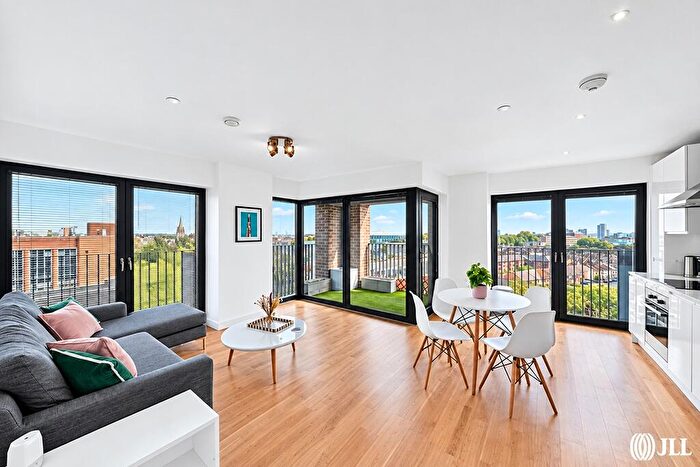 2 Bedroom Apartment For Sale In Azure Building, Great Eastern Road, London, E15