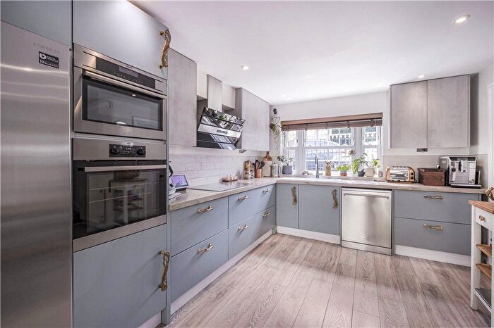 4 Bedroom Terraced House To Rent In Seaton Close, Putney, SW15