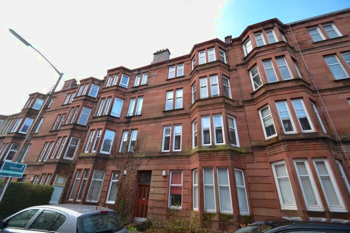 2 Bedroom Flat To Rent In Walton Street, Shawlands, Glasgow, G41