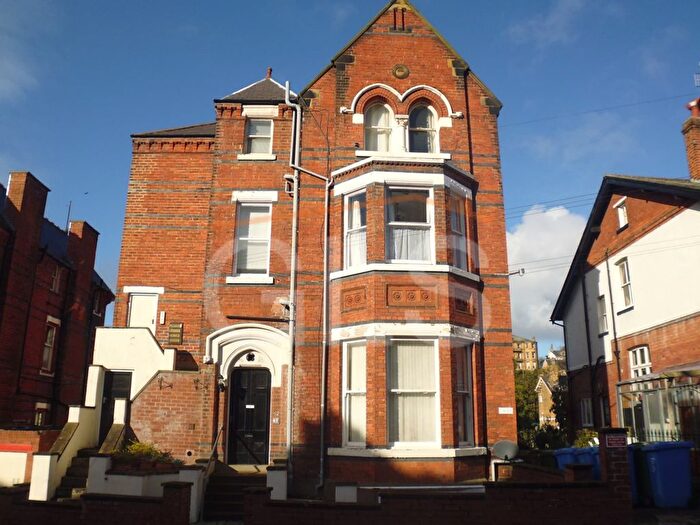 1 Bedroom Flat For Sale In Flat, Grosvenor Road, Scarborough, North Yorkshire, YO11