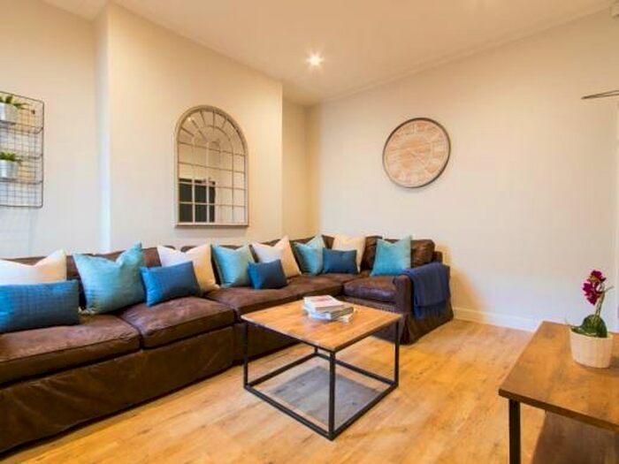 6 Bedroom Terraced House To Rent In Woodcroft Road, Liverpool, L15