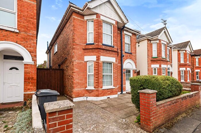 4 Bedroom Property To Rent In Orcheston Road, Bournemouth, BH8