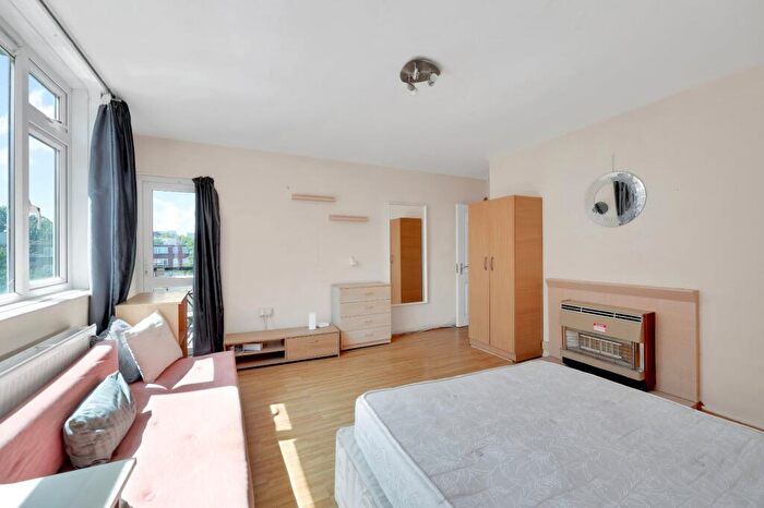 4 Bedroom Flat To Rent In Castle Road, Camden, NW1