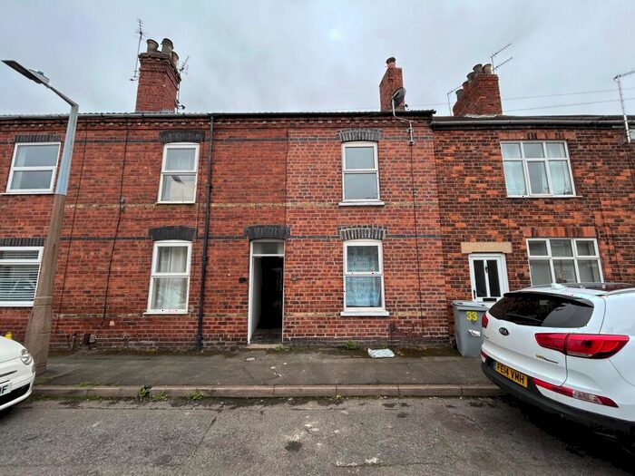 2 Bedroom House To Rent In Cecil Street, Grantham, NG31