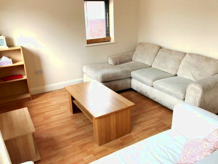 1 Bedroom Apartment To Rent In Rickman Drive, Birmingham, B15