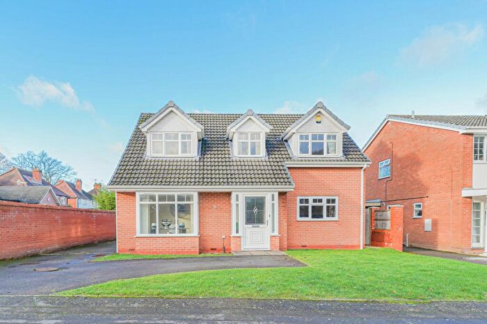 4 Bedroom Detached House For Sale In Bullivents Close, Bentley Heath, B93