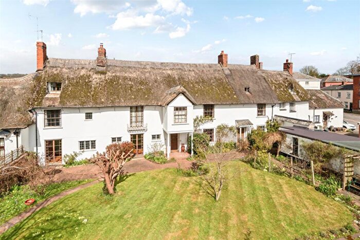 4 Bedroom Terraced House For Sale In Park Road, Crediton, EX17