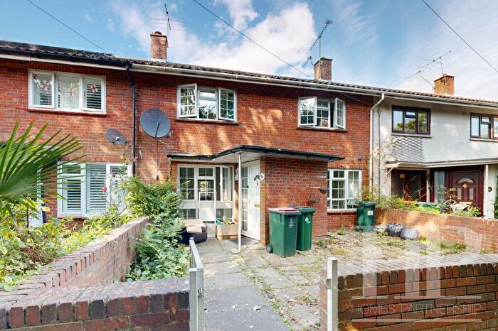 4 Bedroom Terraced House To Rent In Ridgeside, Crawley, RH10
