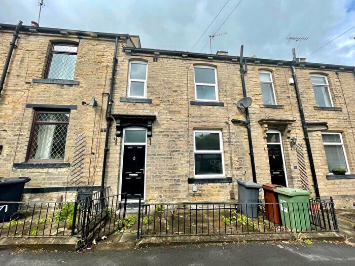 2 Bedroom Terraced House To Rent In Bagley Lane, Farsley, Pudsey, Yorkshire, LS28