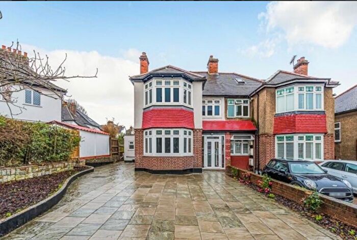5 Bedroom Semi Detached House To Rent In Knight Hill, London, SE27