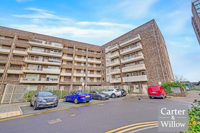 1 Bedroom Flat For Sale In Fletcher House, Wood Lane, Dagenham, RM10