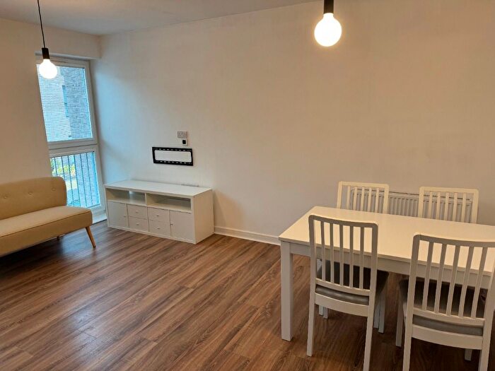 2 Bedroom Flat To Rent In Gaskell Street, Saughton, Edinburgh, EH14