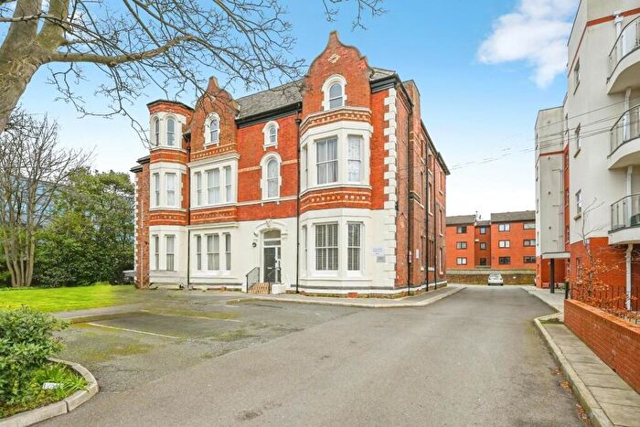2 Bedroom Flat For Sale In Crosby Road North, Liverpool, Merseyside, L22