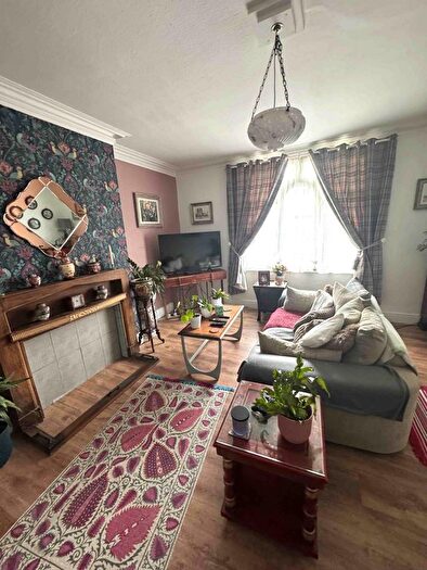 2 Bedroom Flat To Rent In Elmton Road, Creswell, Worksop, S80