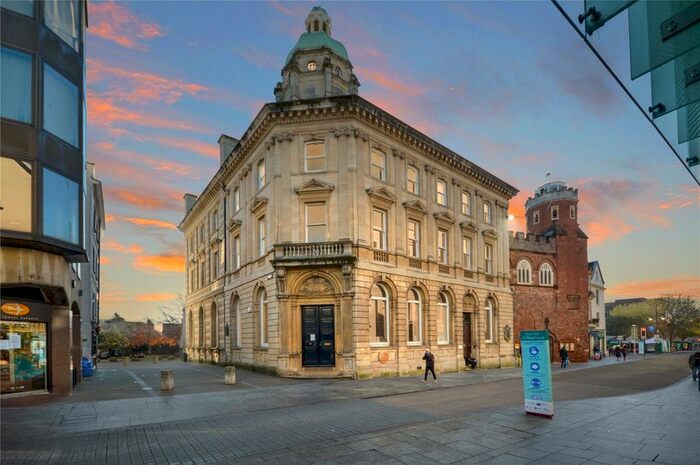 2 Bedroom Flat To Rent In High Street, Exeter EX4