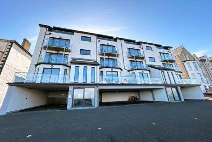 2 Bedroom Flat To Rent In Conway Road, Penmaenmawr, LL34