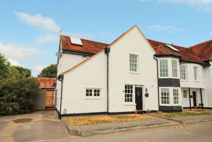 3 Bedroom End Of Terrace House For Sale In London Road, Winterslow, Salisbury, SP5