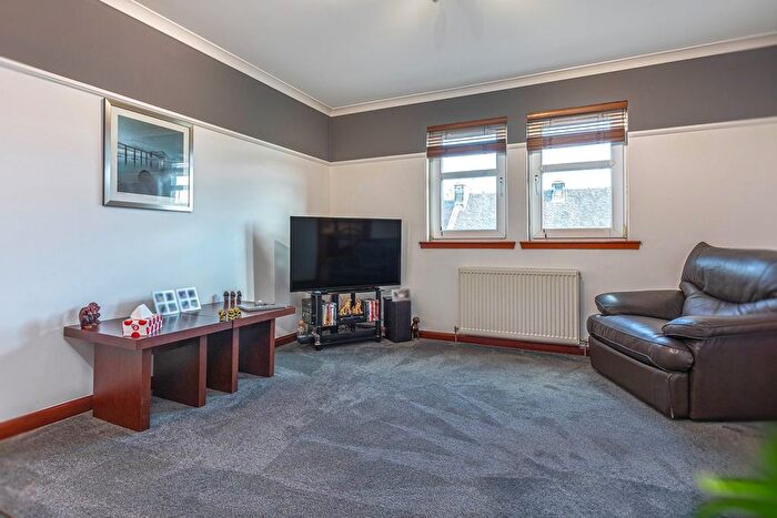 2 Bedroom Flat For Sale In Main Street, Crossgates, Cowdenbeath, KY4
