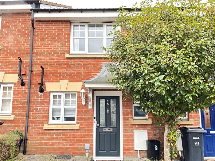 2 Bedroom Terraced House To Rent In Wroxham Way, Hainault, IG6