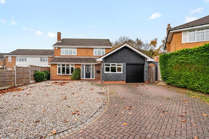 4 Bedroom Detached House For Sale In Whiteslade Close, Knowle, Solihull, B93