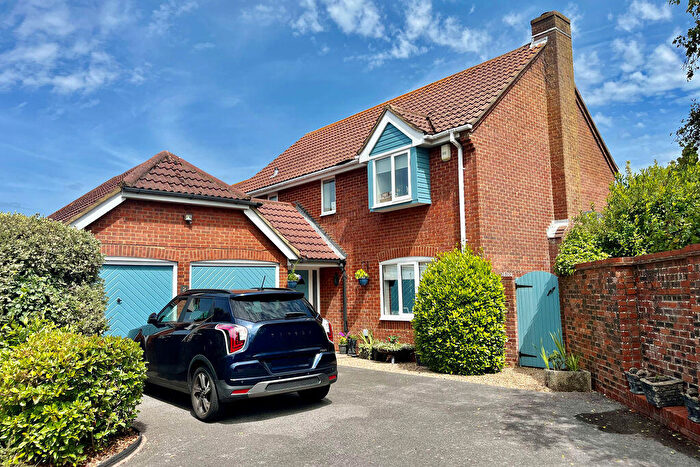 4 Bedroom Detached House For Sale In Somervell Close, Alverstoke, Gosport, PO12