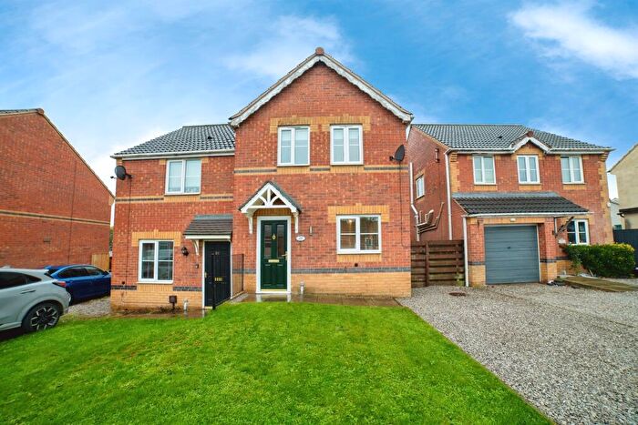 3 Bedroom Semi-Detached House For Sale In Padley Wood Road, Pilsley, Chesterfield, S45