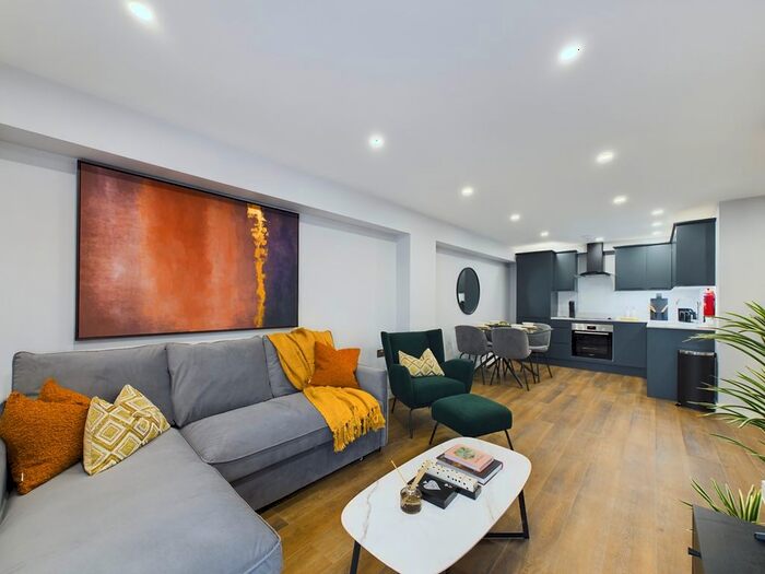 2 Bedroom Flat To Rent In Montague Street, Worthing, BN11