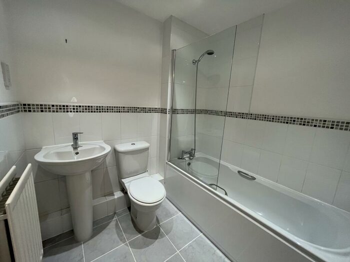 2 Bedroom Apartment To Rent In Stavely Way, Gamston, West Bridgford, NG2