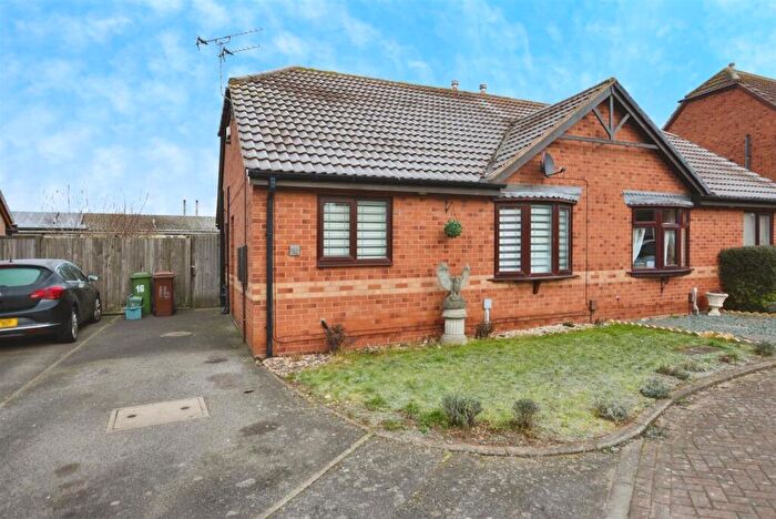 2 Bedroom Semi-Detached Bungalow For Sale In Ashberry Drive, Scunthorpe, DN16