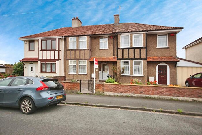 3 Bedroom Terraced House For Sale In Beachgrove Road, Bristol, BS16