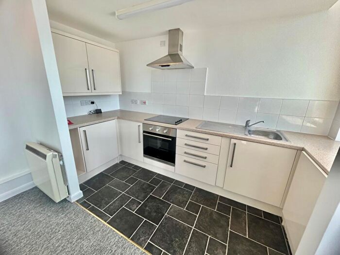1 Bedroom Apartment To Rent In Trivett Square, Nottingham, NG1