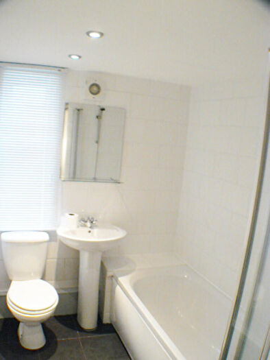2 Bedroom Apartment To Rent In Albany Road, Chorlton, M21