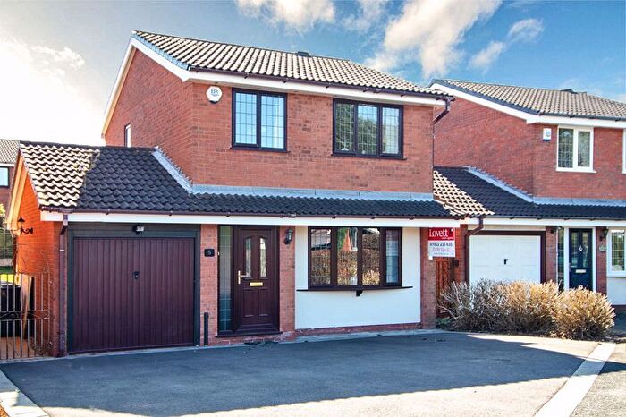 3 Bedroom Detached House For Sale In Mallard Close, Pelsall, Walsall, WS3