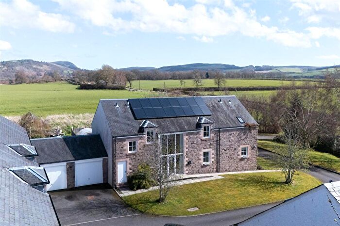 5 Bedroom Link Detached House For Sale In Melginch Steading, Balbeggie, Perth, Perth And Kinross, PH2