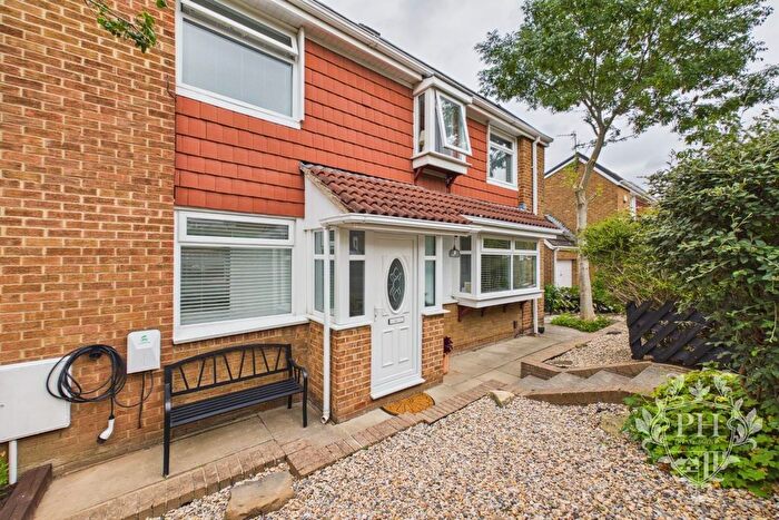 3 Bedroom Detached House For Sale In Ashwood Close, Ormesby, Middlesbrough, TS7