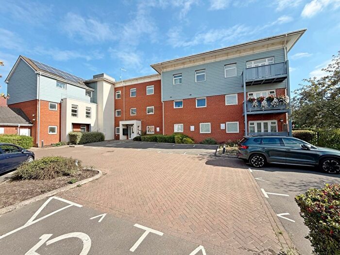 2 Bedroom Flat To Rent In Wraysbury Drive, West Drayton, UB7
