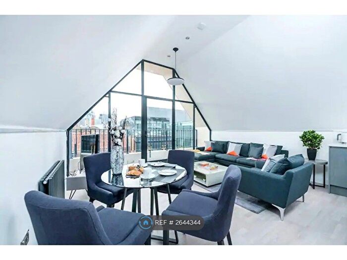 2 Bedroom Flat To Rent In Turner Street, London, E1