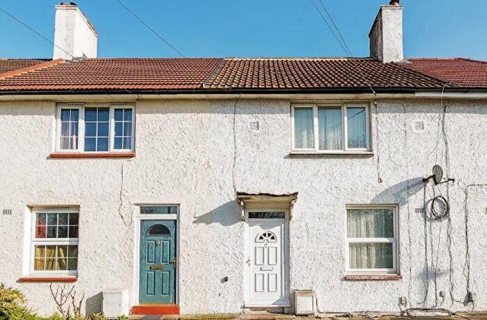 3 Bedroom Terraced House For Sale In The Roundway, Tottenham, N17