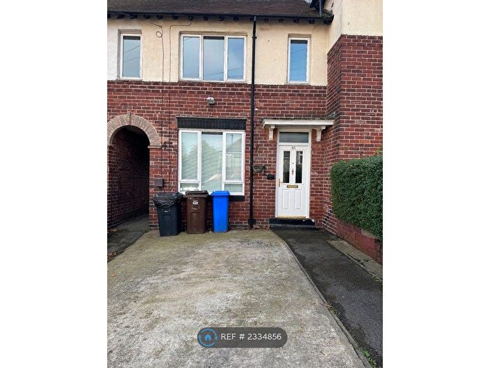 2 Bedroom Terraced House To Rent In Mason Lathe Road, Sheffield, S5